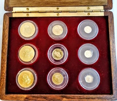 COFFRET DE MEDAILLES D'OR 920/°°, à l'effigie...