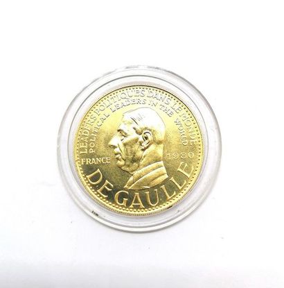 1 MEDAILLE D'OR 920/°°, à l'effigie de De...
