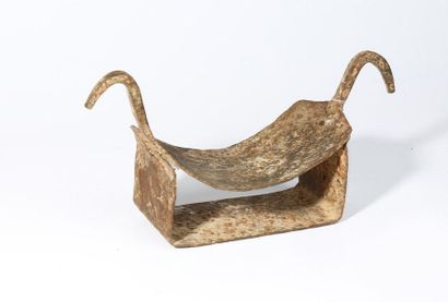 Neck support

Dogon, Mali 

Neckrest decorated...