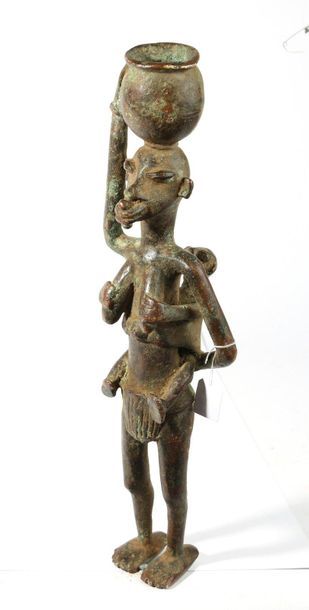 Statuette

Senoufo, Republic of Côte d'Ivoire

Statuette...
