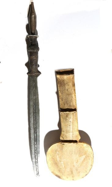 Two swords

Democratic Republic of Congo

Handles...