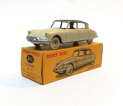 DINKY TOYS FRANCE

Citroën DS crème, toit...