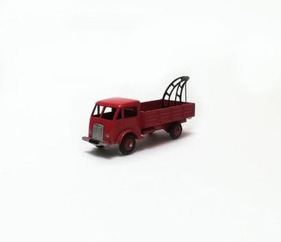 DINKY TOYS FRANCE

Ford dépanneuse rouge...