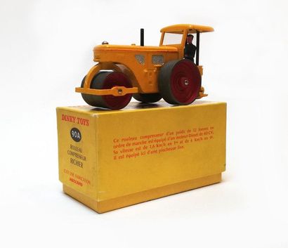 DINKY TOYS FRANCE

Richier rouleau-compresseur...
