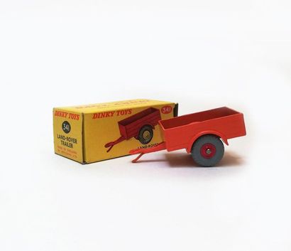 DINKY TOYS ANGLETERRE

Land Rover remorque...