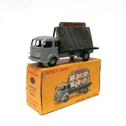 DINKY TOYS FRANCE

Miroitier Simca 