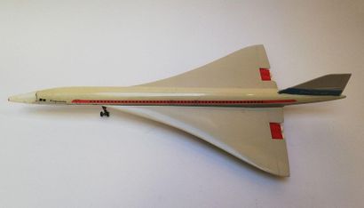 Deux maquettes du Concorde de la marque JAYA...