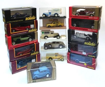 LOT Solido (L'âge d'or) de 16 véhicules divers....
