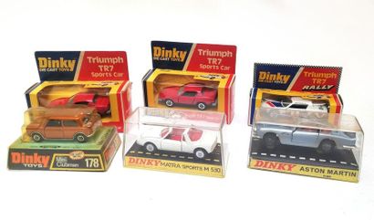DINKY TOYS ANGLETERRE 

LOT de 6 voitures:...
