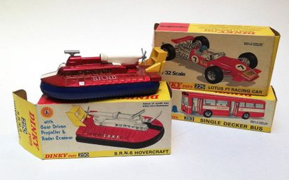 DINKY TOYS ANGLETERRE 

LOT de 1 voiture,...