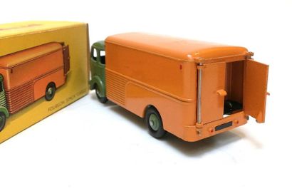 DINKY TOYS FRANCE

Simca 