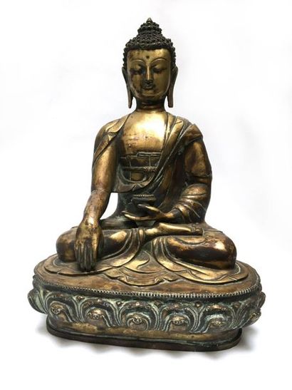 Medicine Buddha, bronze, sitting on a lotiform...