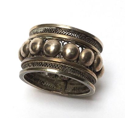Ring. Silver plated metal. Indonesia, Timor,...