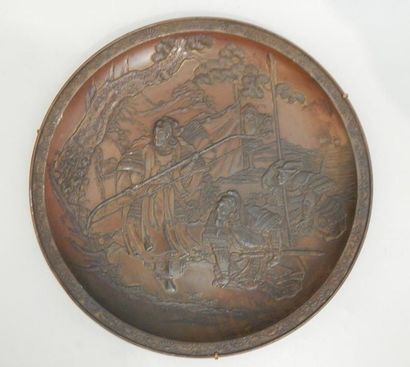 Bronze plate with samurai decoration. Japan,...