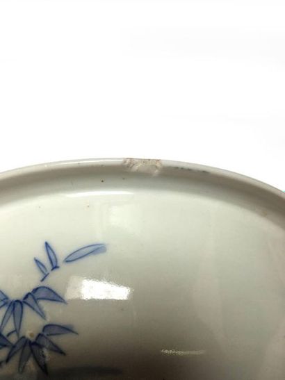 Blue white porcelain bowl decorated with...