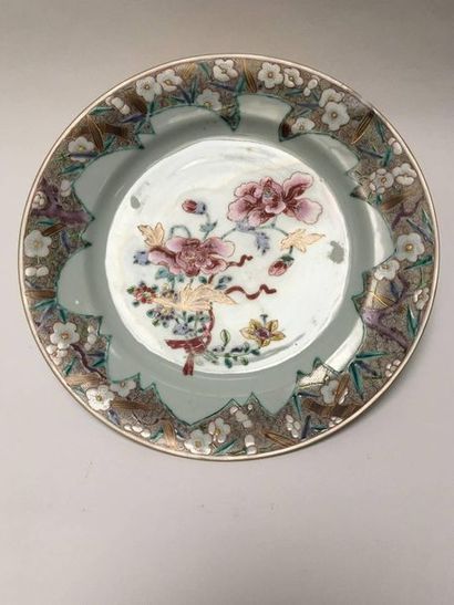 Porcelain plate with 