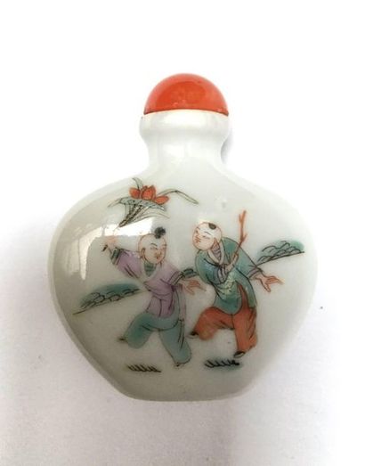 Snuffbox in the shape of a 