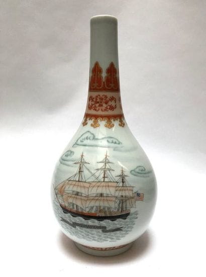 Piriform porcelain vase with 