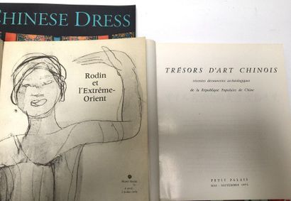 [China] Three books:

- Chinese Dress. Victoria...