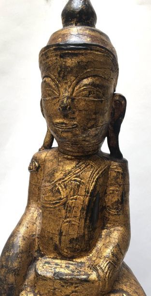 Buddha out of gilded lacquered wood. Shan...