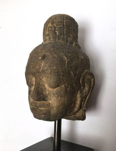 Sandstone head. Siam, kingdom of Lopburi,...