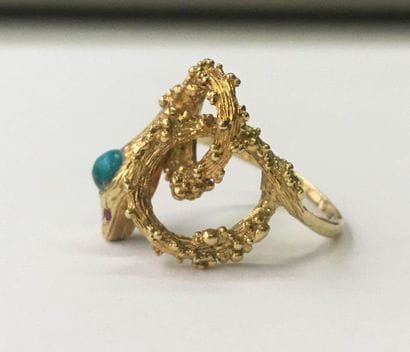 BAGUE ancienne en or jaune 18k (750/°°) représentant...