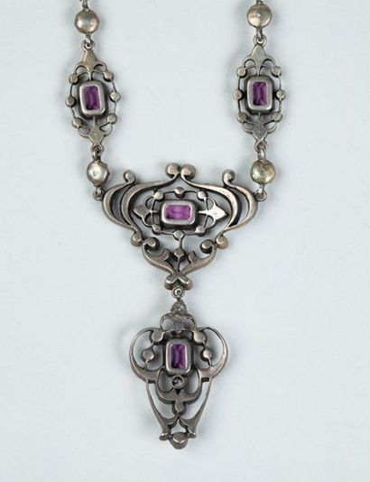 COLLIER en argent (min. 800/°°) à maillons...