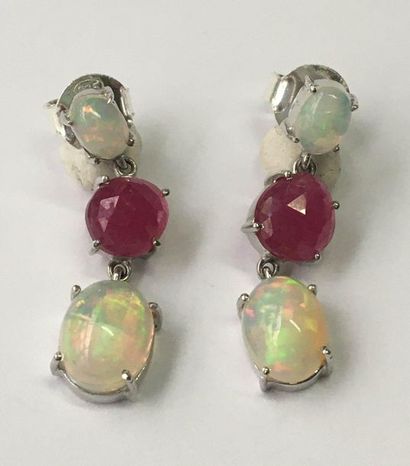 PAIRE DE PENDANTS d'oreilles en argent 925/°°...