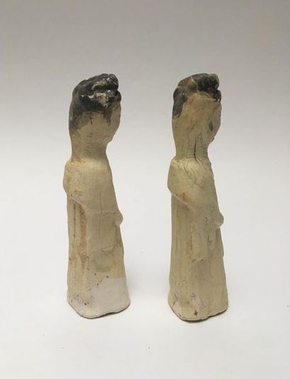 Two little ladies of the court in terracotta...