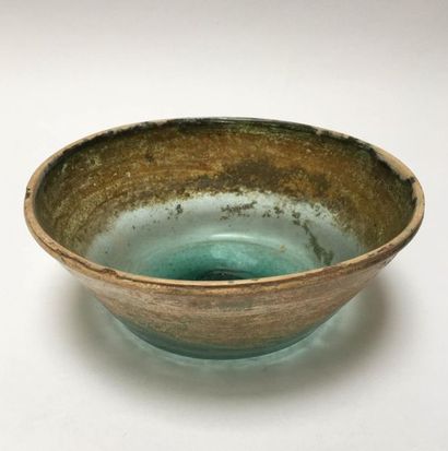 Glass bowl in coloured glass with an earthy...