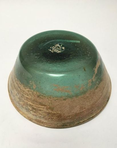Glass bowl in coloured glass with an earthy...