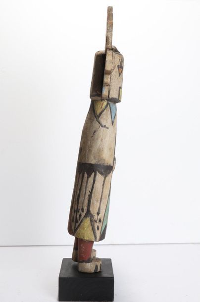 Decorative doll in polychrome wood.

Kachina,...