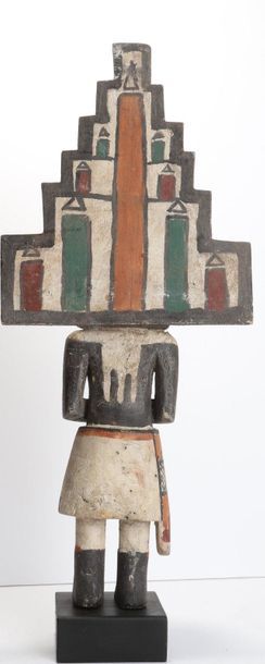 Decorative doll in polychrome wood.

Kachina,...