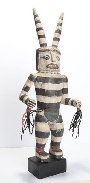 Decorative doll in polychrome wood.

Kachina,...