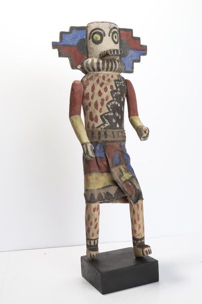 Decorative doll in polychrome wood.

Kachina,...