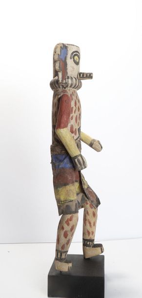 Decorative doll in polychrome wood.

Kachina,...