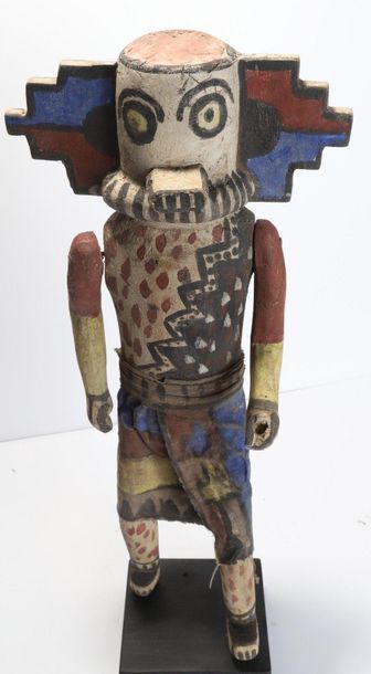 Decorative doll in polychrome wood.

Kachina,...