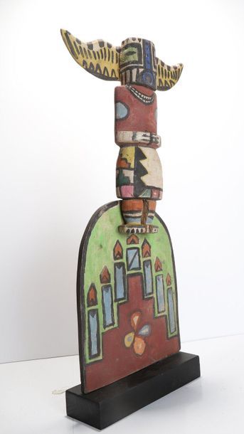 Decorative doll in polychrome wood.

Kachina,...