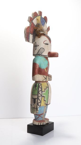 Decorative doll in polychrome wood.

Kachina,...