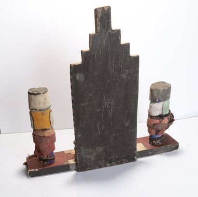 Decorative doll in polychrome wood.

Kachina,...