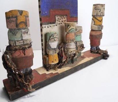 Decorative doll in polychrome wood.

Kachina,...