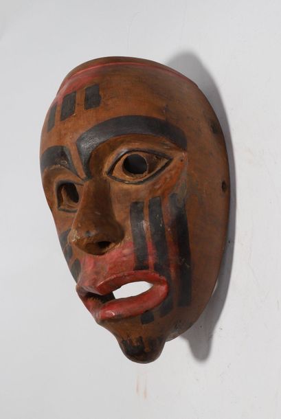 Anthropomorphic decorative mask with an open...