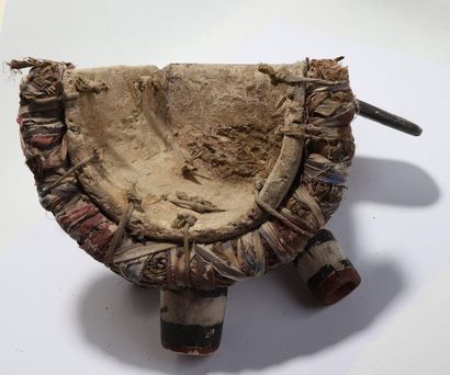 Decorative mask having a head with cylindrical...
