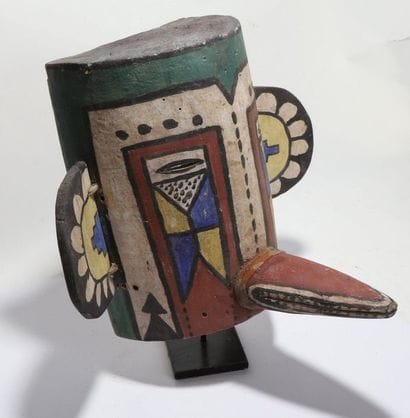 Anthropozoomorphic decorative mask with two...