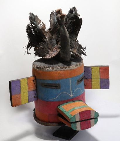 Anthropozoomorphic decorative mask with a...