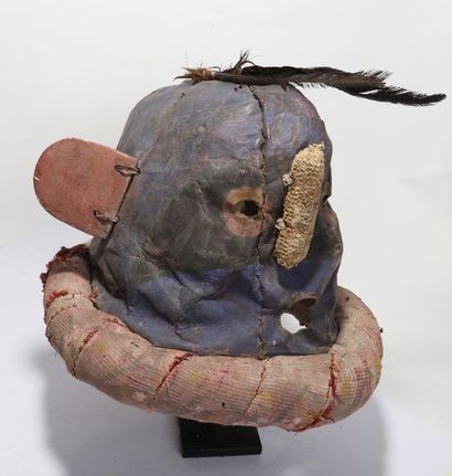Decorative anthropomorphic mask in the 