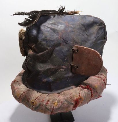 Decorative anthropomorphic mask in the 