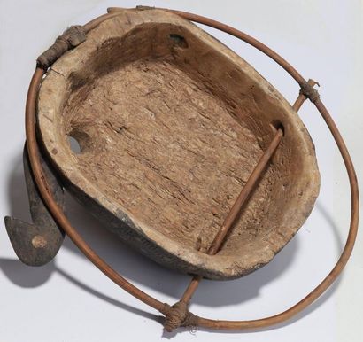 Anthropozoomorphic decorative mask with a...