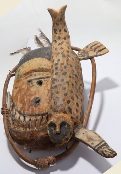 Anthropozoomorphic decorative mask with a...