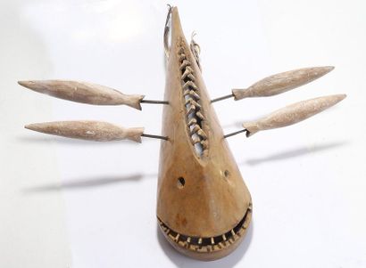 Decorative zoomorphic mask with a whale.

Wood...